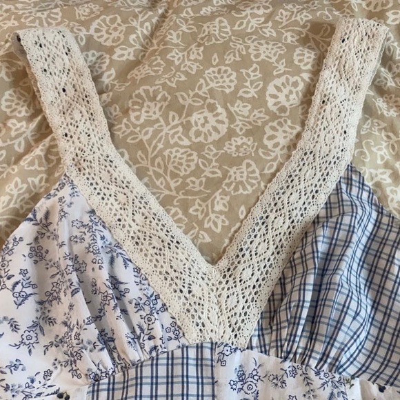 American eagle outfitter mini dress. - Picture 11 of 12